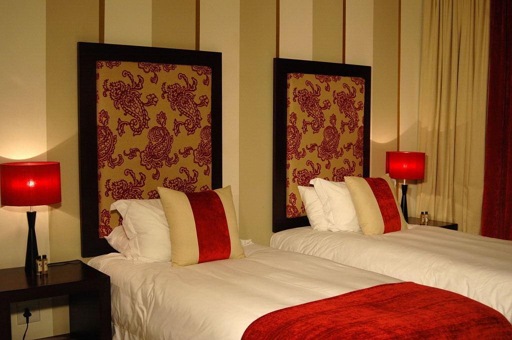 Lodge On The Lake And Wellness Spa Wilderness Room photo